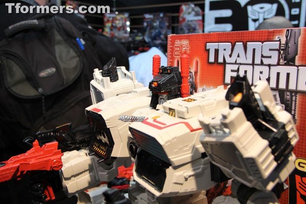 Toy Fair 2013 MetroPlex Transformers Masterpiece Titan Class Action Figure Image  (3 of 18)